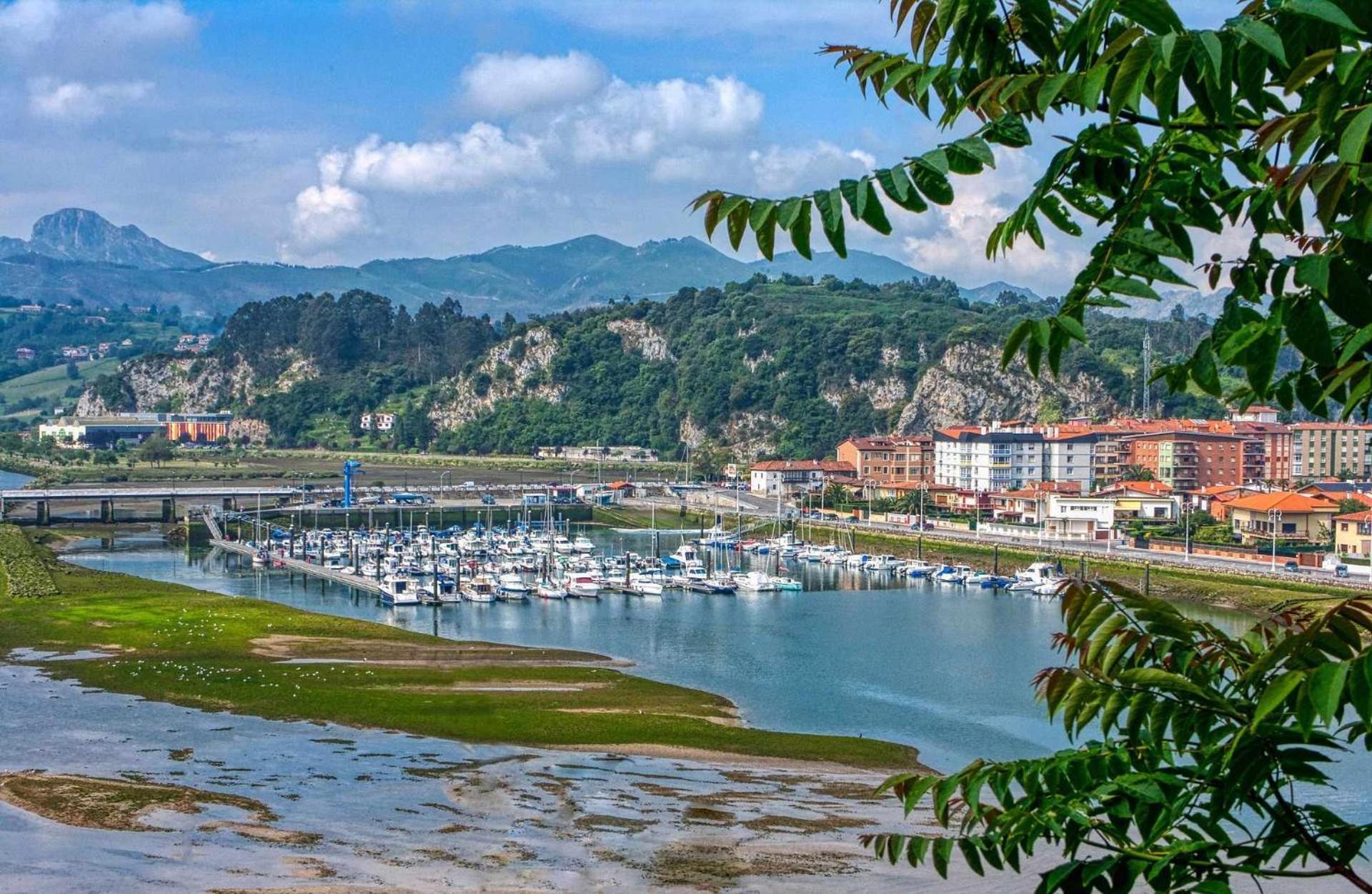 아리온다스 Casa La Gueelina En Asturias 빌라 외부 사진