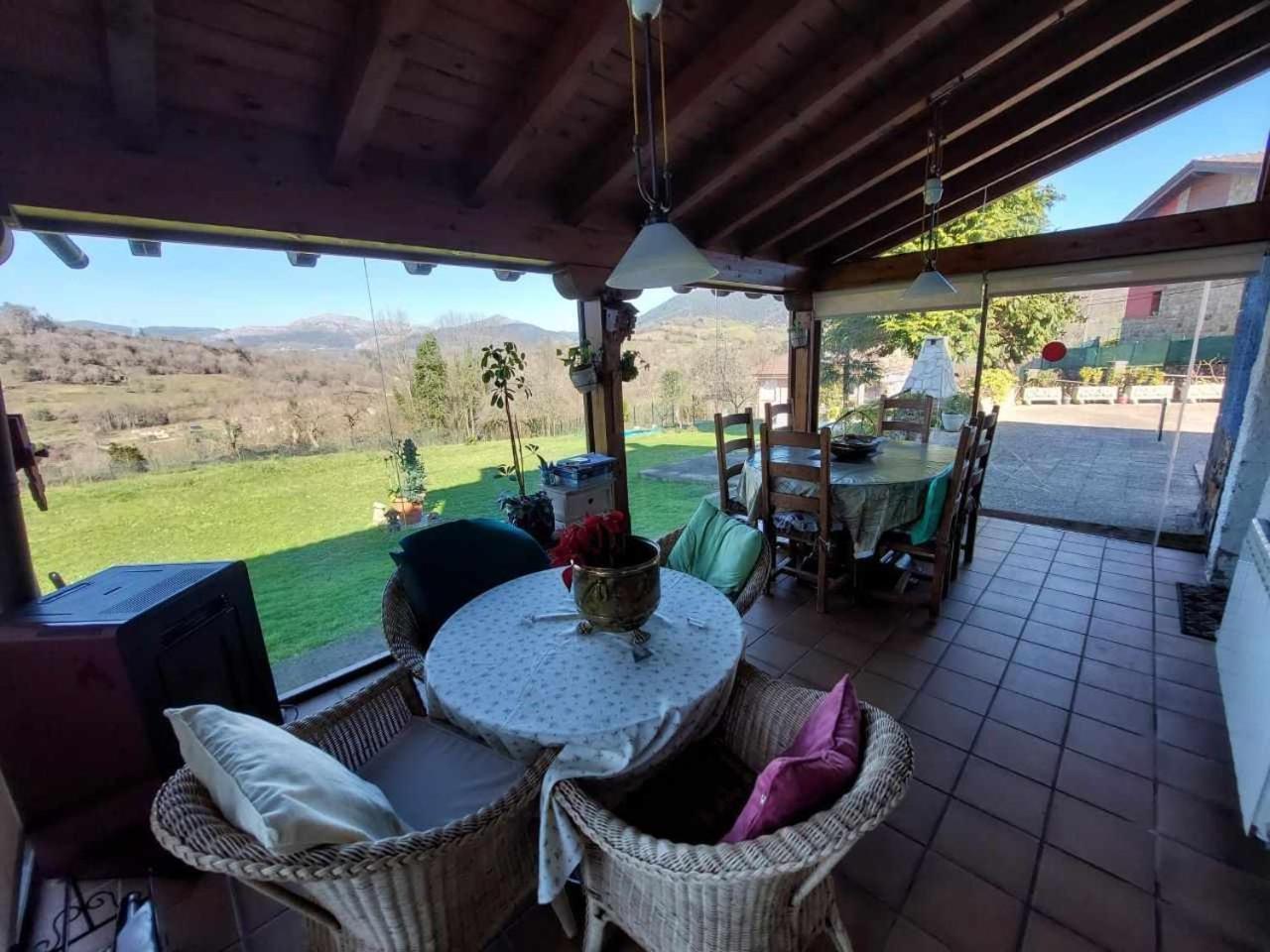 아리온다스 Casa La Gueelina En Asturias 빌라 외부 사진